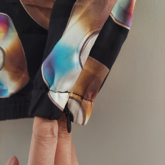 H&M MOSCHINO Limited Black CD Print Crop Top - Picture 7 of 13